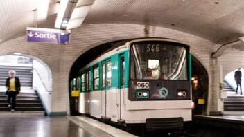 Μεγάλη απεργία έχει παραλύσει το μετρό στο Παρίσι