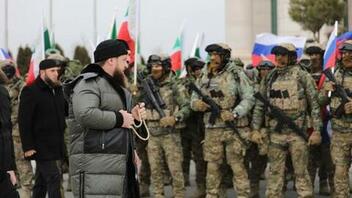 Ο πρόεδρος της Τσετσενίας έστειλε 10.000 κομάντο στην Ουκρανία... με μπότες Prada!