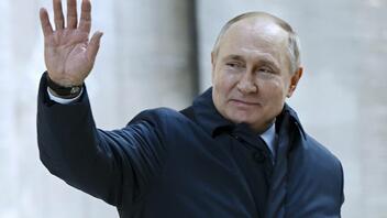 Υπουργός Άμυνας Ρωσίας προς Πούτιν: «Σε επιφυλακή τα πυρηνικά»