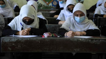 Αφγανιστάν: Οι Ταλιμπάν θα επιτρέψουν στα κορίτσια να πάνε σχολείο