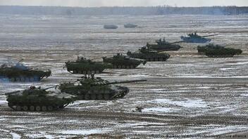 Ουκρανία: Απομακρύνονται τα σενάρια πολέμου – Συμβιβαστική οδό αναζητούν Ρωσία και Δύση