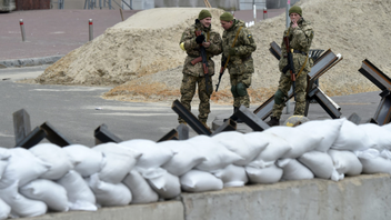 Οχυρώνονται Κίεβο και Οδησσός υπό το φόβο ρωσικών επιθέσεων - Δραματικές στιγμές στη Μαριούπολη