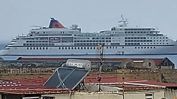 Το πρώτο κρουαζιερόπλοιο για το 2022 στο Ενετικό Λιμάνι των Χανίων 
