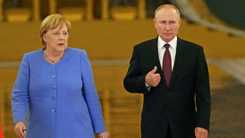 Politico για Γερμανούς πολιτικούς: Οι χρήσιμοι ηλίθιοι του Πούτιν