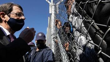 Κύπρος: Μέτρα άμεσης αποσυμφόρησης του κέντρου μεταναστών Πουρνάρα