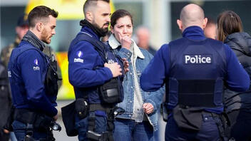 "Συναγερμός" στο Βέλγιο μετά από προειδοποίηση για αυτοκίνητο παγιδευμένο με εκρηκτικά σε πλοίο