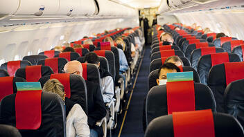Θα αρθεί η χρήση μάσκας στα αεροπορικά ταξίδια;