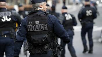 Γαλλία: Αστυνομικός τραυματίστηκε σε επίθεση με μαχαίρι - Νεκρός ο δράστης