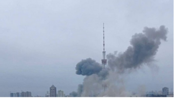 Τουλάχιστον πέντε νεκροί από την επίθεση των Ρώσων στον πύργο τηλεπικοινωνιών