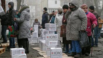 Βρετανία: Προσφέρει 2,3 εκατ. ευρώ για ανθρωπιστική βοήθεια στην Ουκρανία