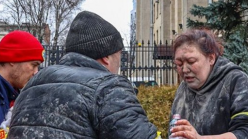 Οκτώ νεκροί και έξι τραυματίες σε αεροπορικό βομβαρδισμό στο Χάρκοβο