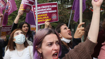 Διαδηλώσεις στην Τουρκία, για το κλείσιμο φεμινιστικής ομάδας 