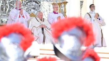 Ειρήνη για την Ουκρανία και «να μην συνηθίσουμε στον πόλεμο», ζήτησε ο Πάπας Φραγκίσκος