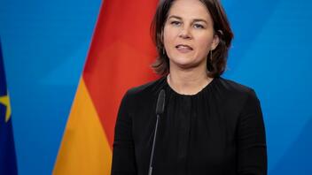 Γερμανία: Δημοφιλέστερη Υπουργός η Αναλένα Μπέμποκ από τους Πράσινους