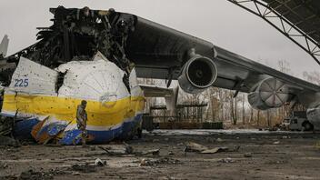 Ουκρανία: Συντρίμμια το μεγαλύτερο αεροπλάνο στον κόσμο