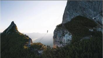 Αυστρία: Η σκάλα που ενώνει δύο βουνά