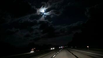 Απόψε το σπάνιο «μαύρο φεγγάρι»