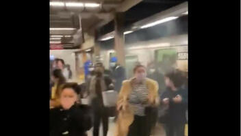 Βίντεο ντοκουμέντο από το Μπρούκλιν - Οι στιγμές αμέσως μετά την επίθεση στο μετρό με τους 13 τραυματίες 