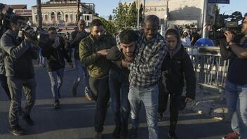 Ιερουσαλήμ: Νέες συγκρούσεις Παλαιστινίων με την ισραηλινή αστυνομία στην Πλατεία Τεμένων