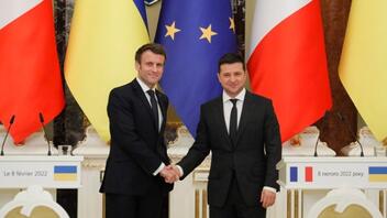 Ουκρανία: Η Γαλλία θα «ενισχύσει» την αποστολή στρατιωτικού εξοπλισμού και ανθρωπιστικής βοήθειας 