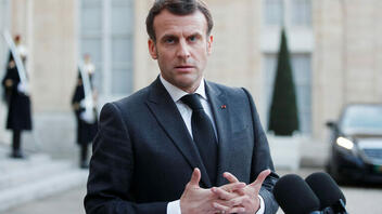 Ο Μακρόν ανακοινώνει το νέο πρωθυπουργό της Γαλλίας