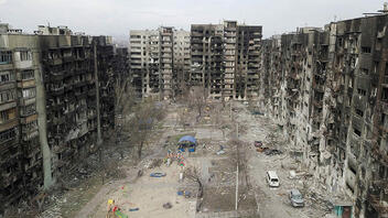 Ουκρανία: Η Δύση ζητεί έρευνα για εγκλήματα πολέμου – «Μαζική σφαγή» στη Bucha, λέει ο Ζελένσκι