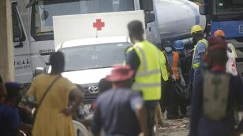Νιγηρία: Τουλάχιστον 80 νεκροί από έκρηξη σε διυλιστήριο