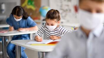 Αυξημένα περιστατικά λοιμώξεων ανώτερου αναπνευστικού σε παιδιά κατά την επικράτηση της «Όμικρον»