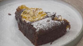 Σοκολατένιο μαλακό κέικ με ψητό μανταρίνι Χίου