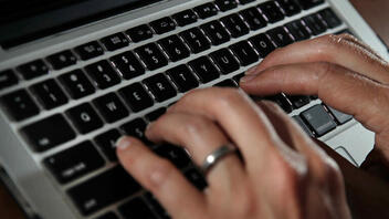 Σε έξαρση οι απάτες μέσω Διαδικτύου: Τα 10 βήματα για να προστατευτούμε