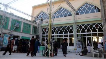  Αφγανιστάν: Στους 33 ο αριθμός των νεκρών από την έκρηξη σε τέμενος 