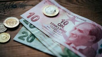 Καταρρέει η τουρκική λίρα: Ορατός ο κίνδυνος της χρεοκοπίας