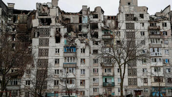 Ουκρανία: Η Ρωσία δηλώνει έτοιμη για κατάπαυση πυρός για να εκκενωθεί το Azovstal