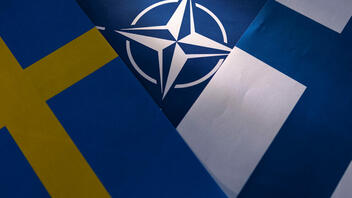 Μετά από δεκαετίες ουδετερότητας, Σουηδία και Φινλανδία ένα βήμα πριν από την ένταξη στο ΝΑΤΟ