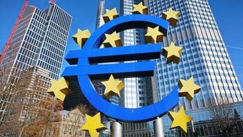 Επιτάχυνση της οικονομικής δραστηριότητας στην Ευρωζώνη τον Απρίλιο