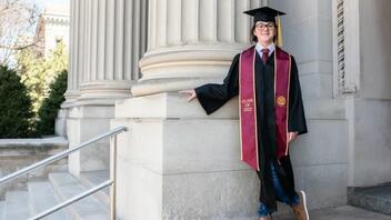 13χρονος «Σέλντον» ξεκινά από τώρα το διδακτορικό του στη Φυσική