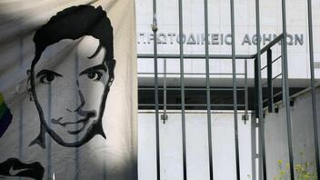Ζακ Κωστόπουλος: Αποφυλακίζεται με όρους ο μεσίτης