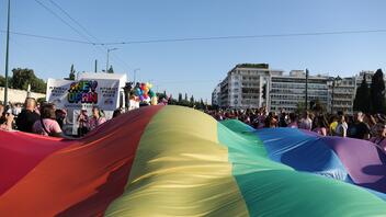Athens Pride: Μεγάλη πορεία στο κέντρο της Αθήνας