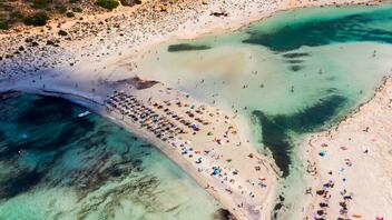 Ξενοδοχειακοί κολοσσοί "πιάνουν λιμάνι" στην Κρήτη