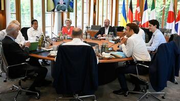 Ζελένσκι προς G7: Να τελειώσει ο πόλεμος πριν μπει ο χειμώνας