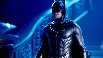 Ο ενδυματολόγος του «Batman & Robin» εξηγεί γιατί το Batsuit είχε θηλές