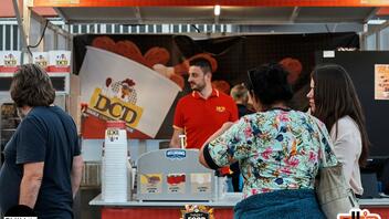 Ενθουσιασμός για το DCD στο street food festival των Χανίων
