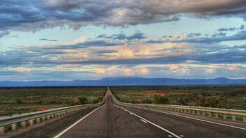O πιο... βαρετός δρόμος στον πλανήτη έχει μήκος 145 χιλιομέτρων