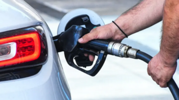 Καύσιμα: Πού θα φτάσουν οι τιμές σε βενζίνη και diesel