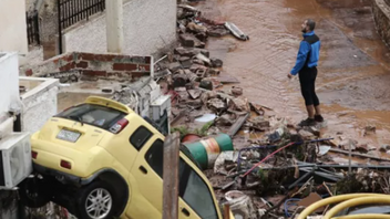 Δίκη για φονικές πλημμύρες στη Μάνδρα: Σήμερα οι ποινές για τους 8 που κρίθηκαν ένοχοι