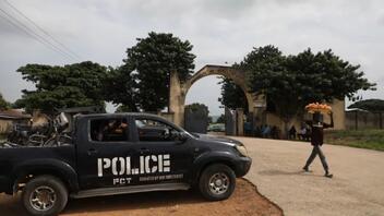 Νιγηρία: Ένοπλοι σκότωσαν πιστούς μέσα σε μια καθολική εκκλησία