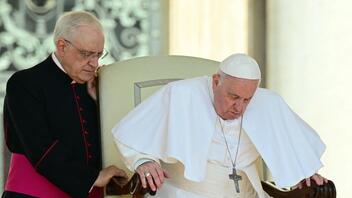 Βατικανό: Φουντώνουν οι φήμες για επικείμενη παραίτηση του Πάπα