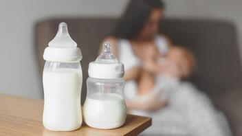 Θεραπεία με… μητρικό γάλα έσωσε ασθενή που νοσούσε με κορωνοϊό 4 μήνες