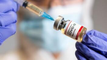 Κορωνοϊός: Ποιο εμβόλιο προστατεύει περισσότερο 6 μήνες μετά- Τι δείχνει η πρώτη σύγκριση 