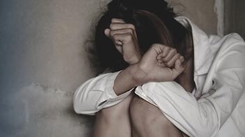 «Με βίασε ο πατέρας μου» – Σοκάρει η καταγγελία 16χρονης